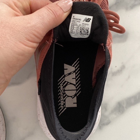 EUC Womens side 8.5 new Balance sneakers - Picture 9 of 16